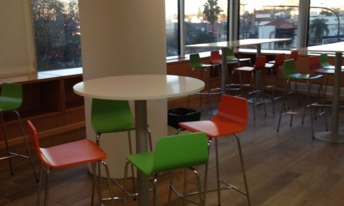 Comedor Edificio IBERA de Experta ART en el Barrio de Belgrano